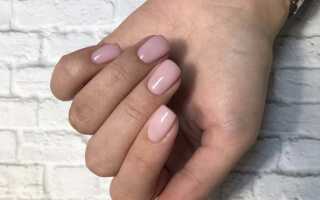 Маникюр в нюдовых тонах на короткие ногти
