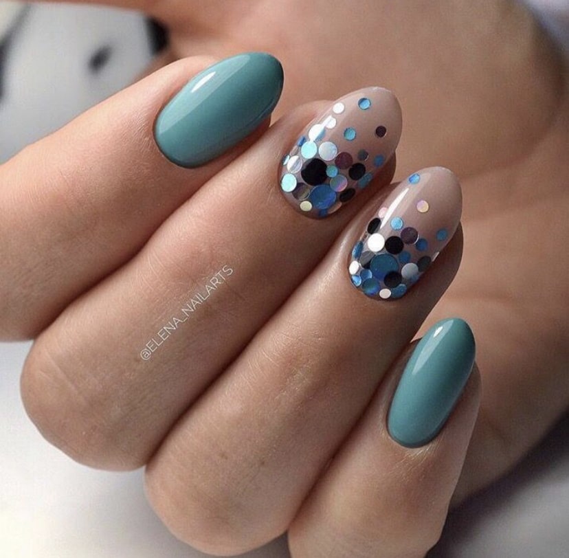 Дизайн ногтей фигурками камифубуки