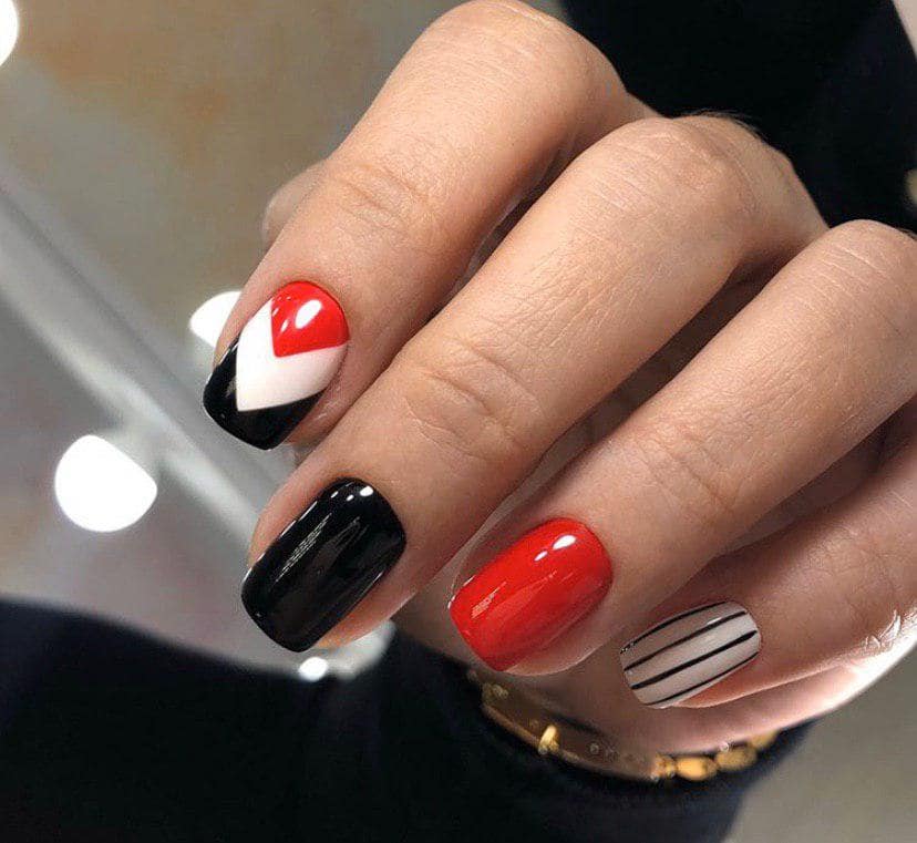 Красный маникюр на осень
