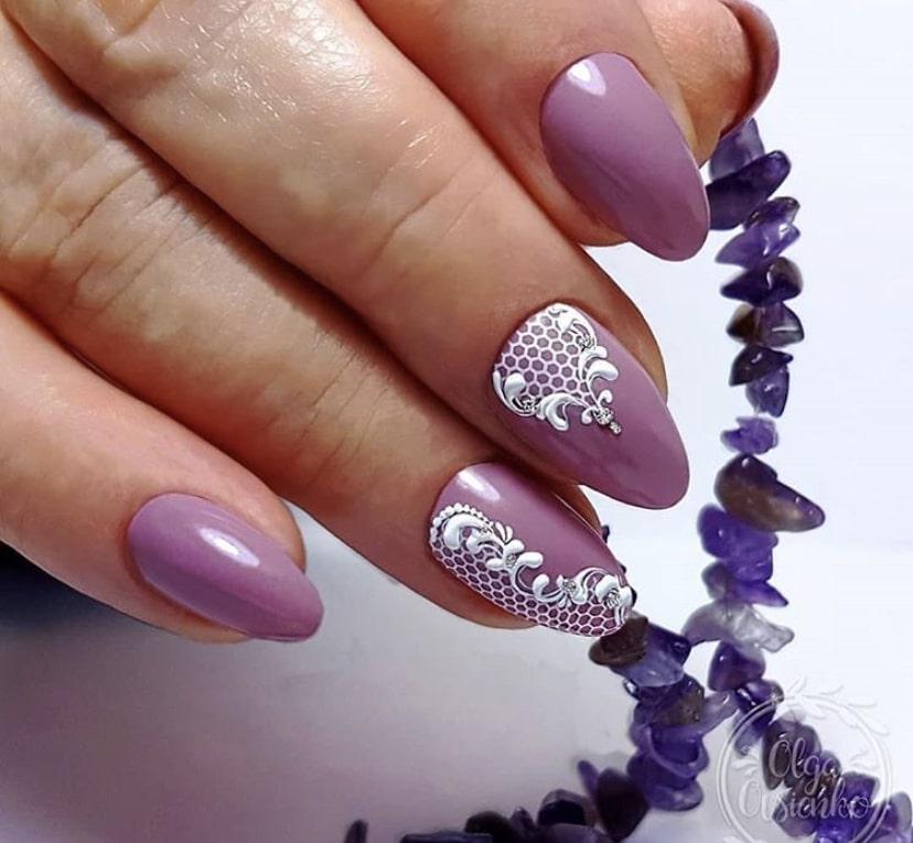 Кружевной маникюр