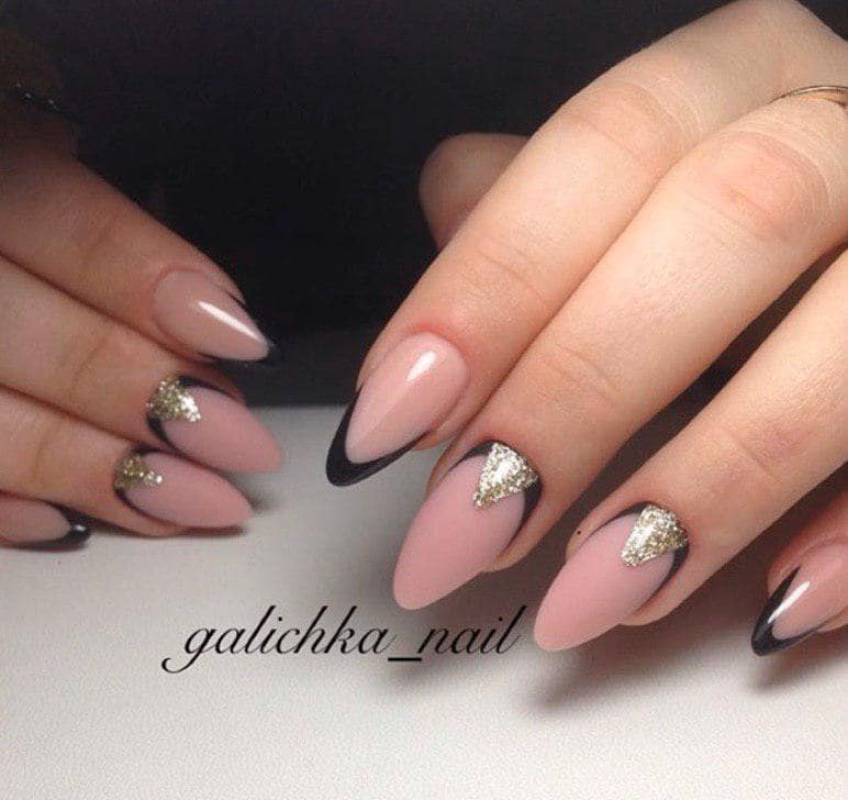 Лунный дизайн в классическом френче