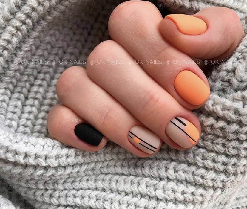 Маникюр в первобытном стиле