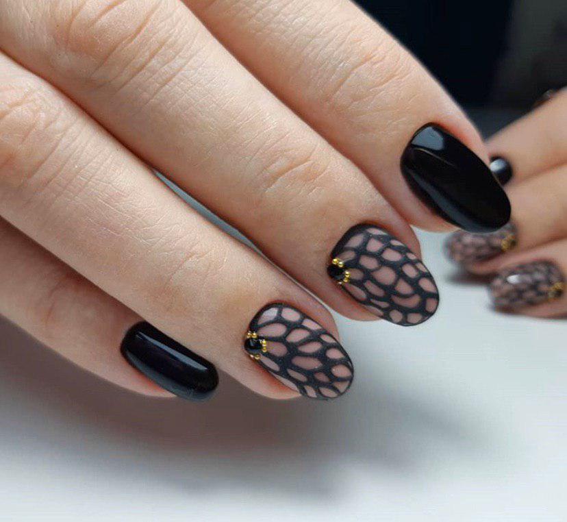 миндальная форма ноготков: красота и изящность