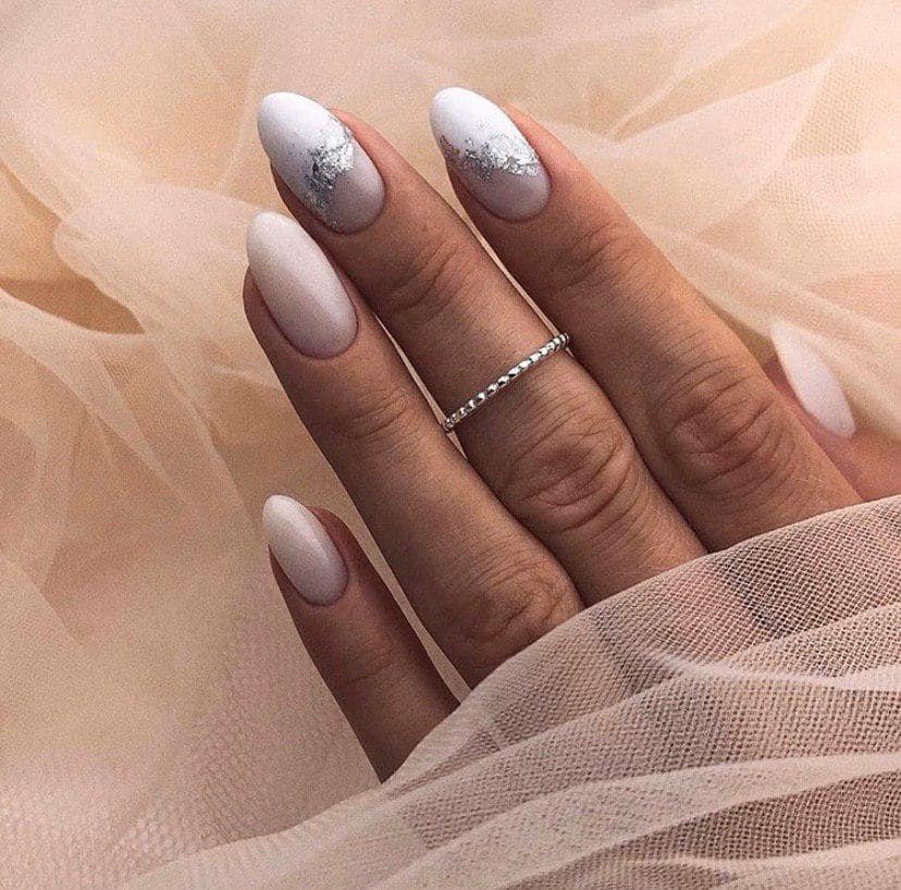 Модный свадебный маникюр