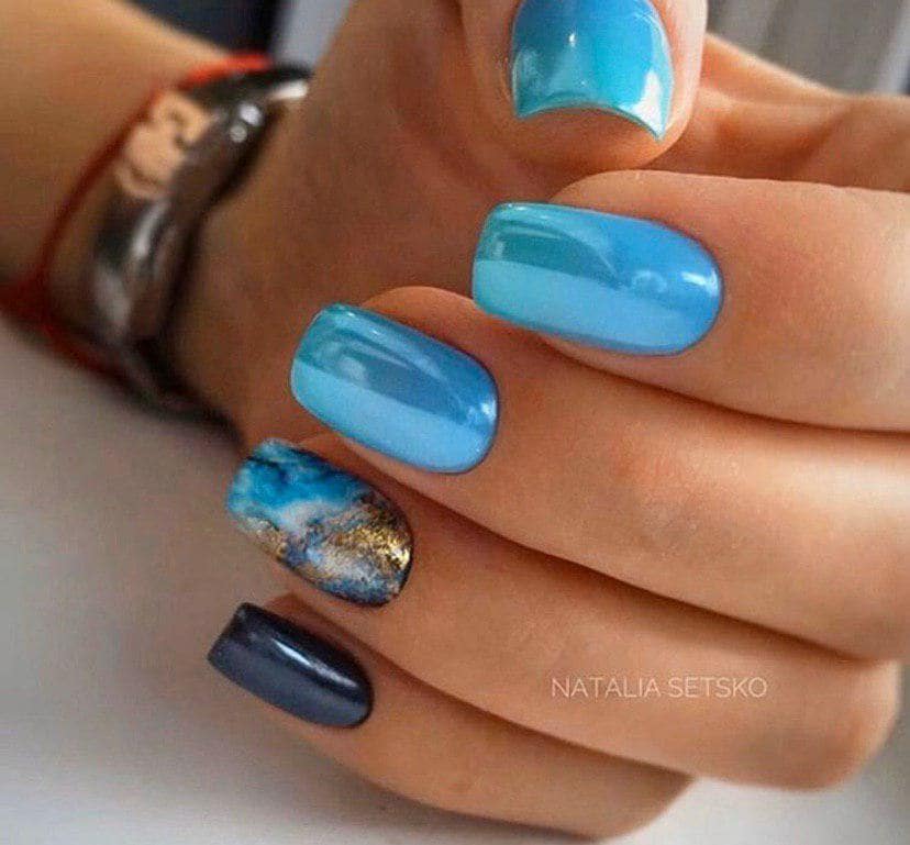 Морской дизайн маникюра и педикюра
