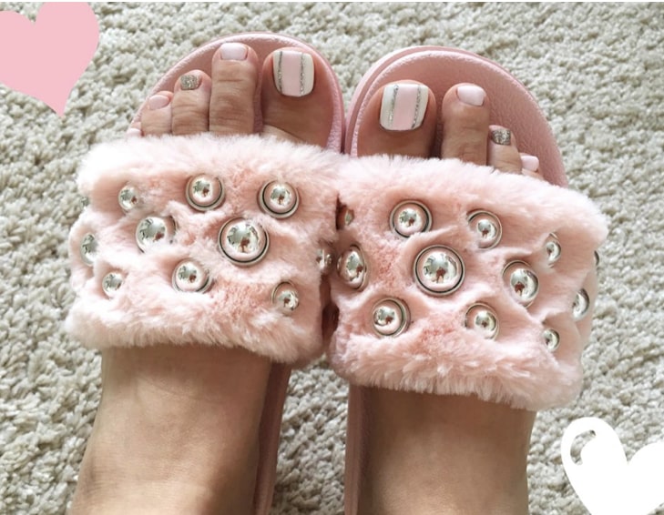 белый с розовым педикюр фото