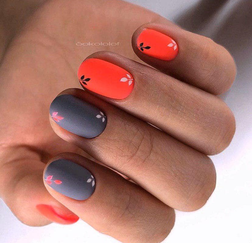 серо-оранжевыми матовыми оттенками