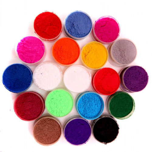 Как сделать бархатный маникюр?