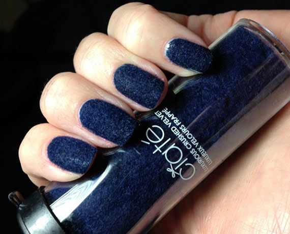 Бархатный маникюр фото