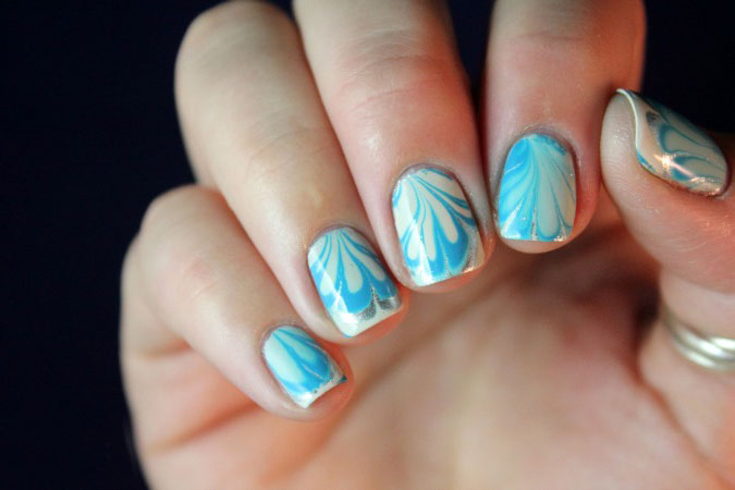 двухцветный цвет в дизайне ногтей фото