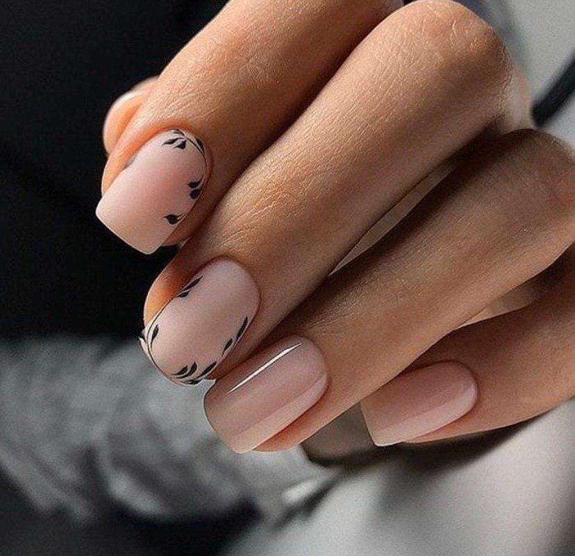 фото дизайна с бархатом и красивым рисунком из глянца