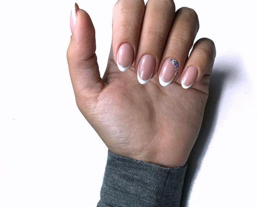 френч с рисунками и стразами