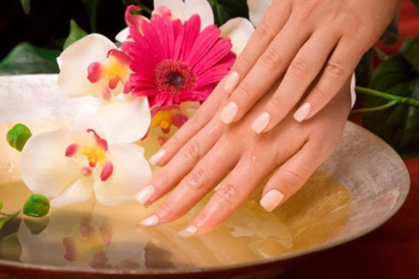 kak-samoj-sdelat-manikyur-01