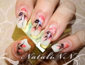 kitajskaya-rospis-na-nogtyax-97