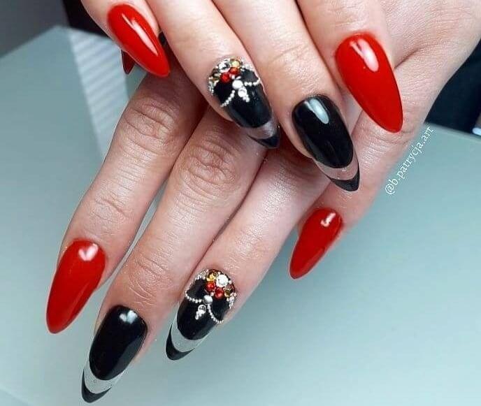 Красно-черный прозрачный маникюр