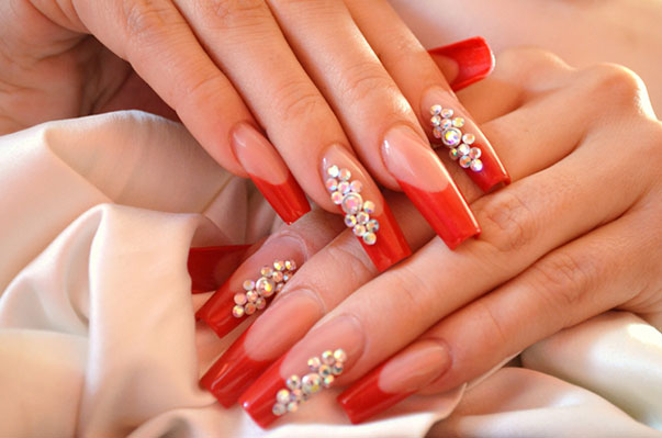 Красный френч с использованием страз