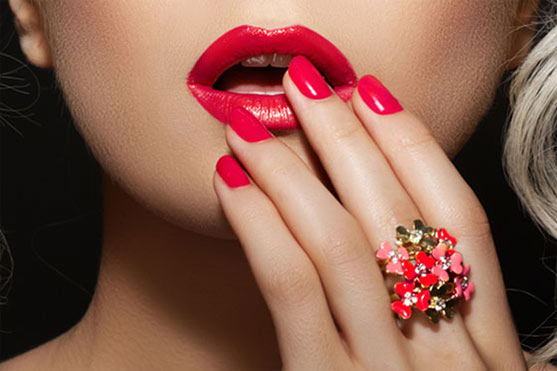 Красный маникюр krasnyj-manikyur-23
