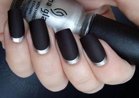 Лунный маникюр черный