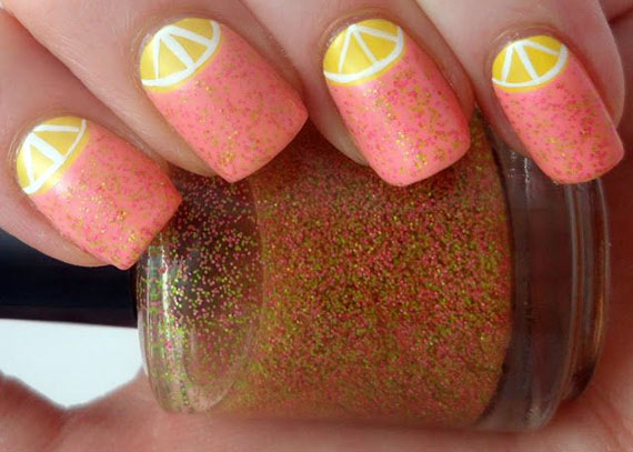 Оригинальный лунный маникюр-05