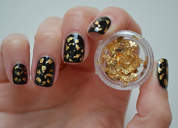 Инструменты и материалы для маникюра с фольгой