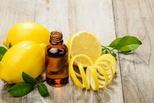 Мята с лимоном для отбеливания ногтей