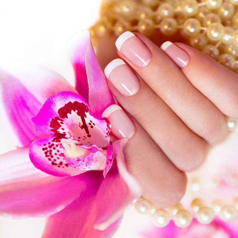 Маникюр при беременности - френч