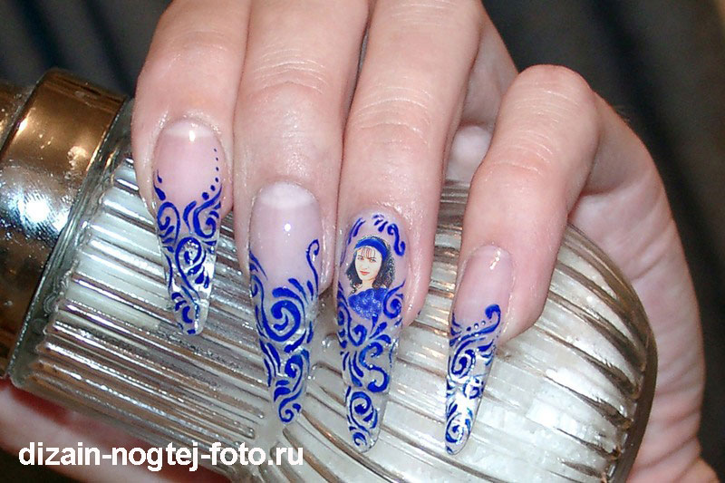 Фотодизайн ногтей с помощью наклеек