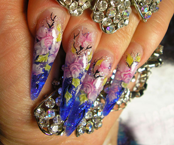 Наращивание ногтей акрилом на дому