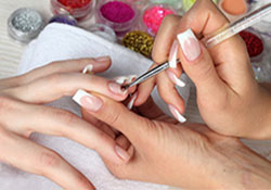 Наращивание ногтей