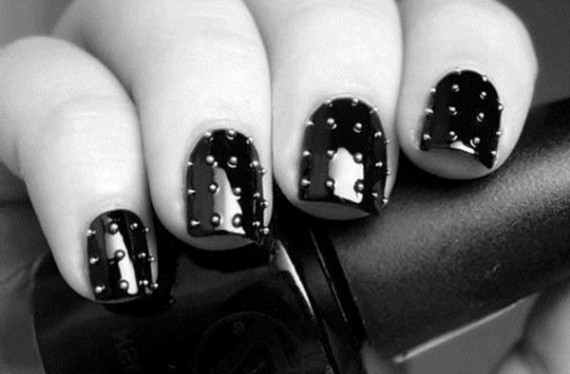 Необычный икорный маникюр фото
