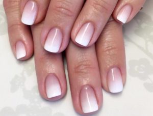 Градиент свадебный маникюр