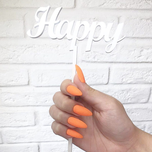 Матовый оранжевый маникюр