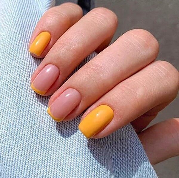 Оранжевый маникюр на короткие ногти френч