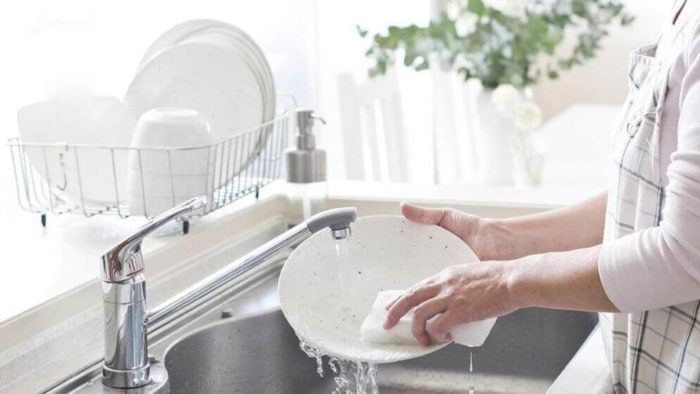 Польза парафинотерапии для уставших рук