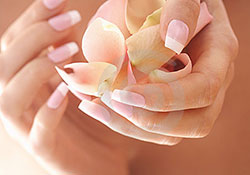 Почему ногти растут медленно