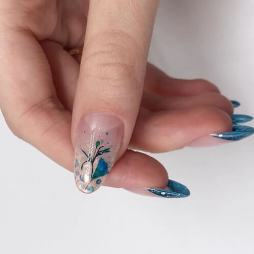 Длинные ногти с рисунком