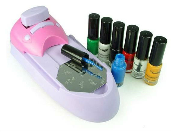 Выбор стемпинга для ногтей