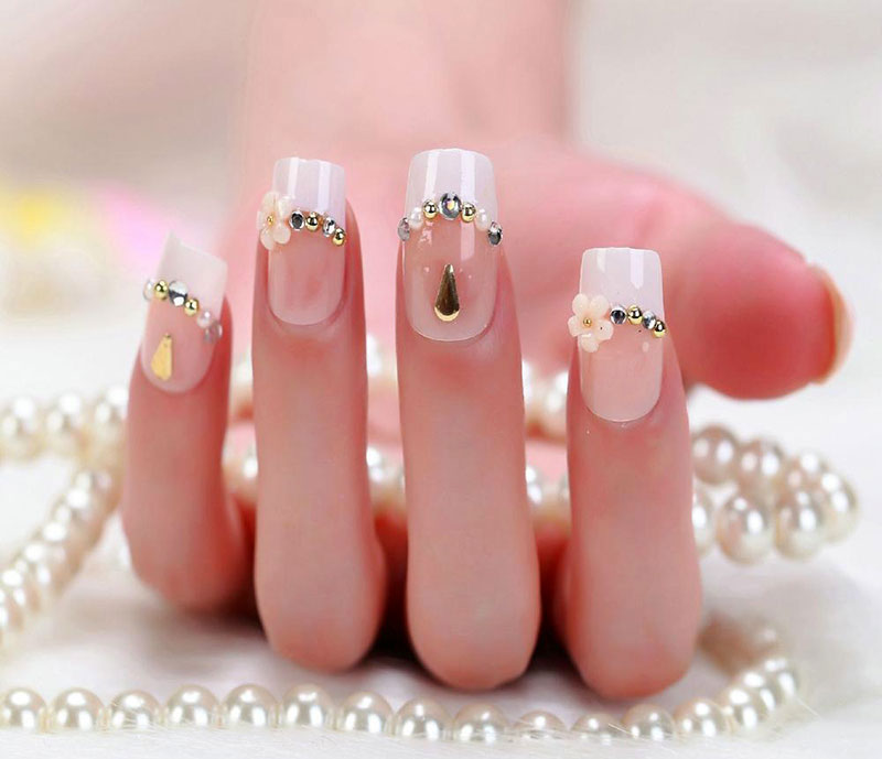 strazy-na-nogtyax-foto-26